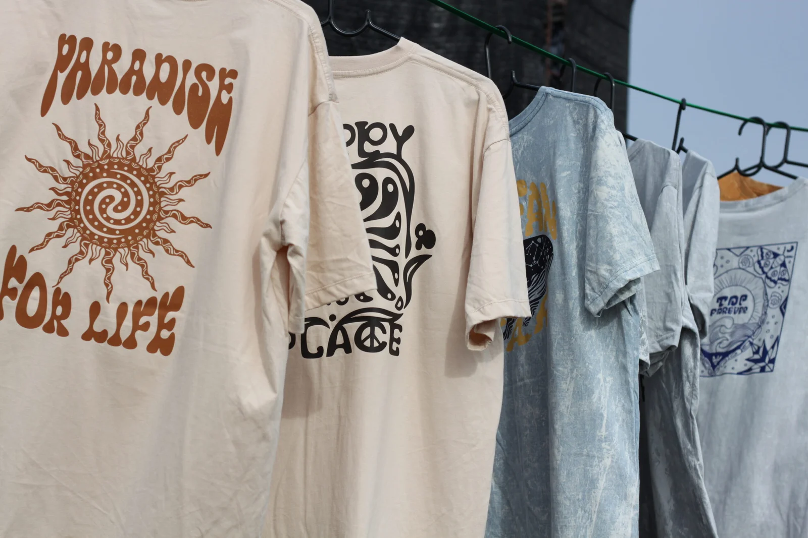 โรงงานผลิตเสื้อผ้าพรีเมียมแบบครบวงจร